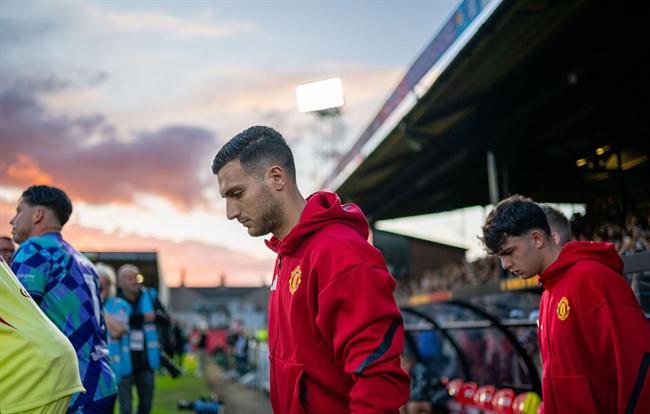 Diogo Dalot nuối tiếc vì MU đánh mất thế trận trước Grimsby