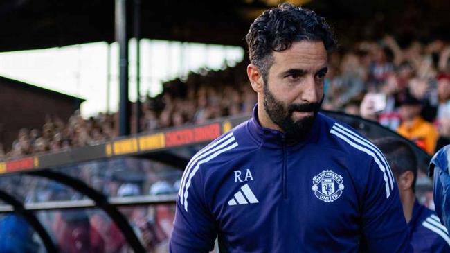 Xác nhận vụ HLV Amorim từ chức, Jose Mourinho trở lại Manchester United theo thỏa thuận khó tin?