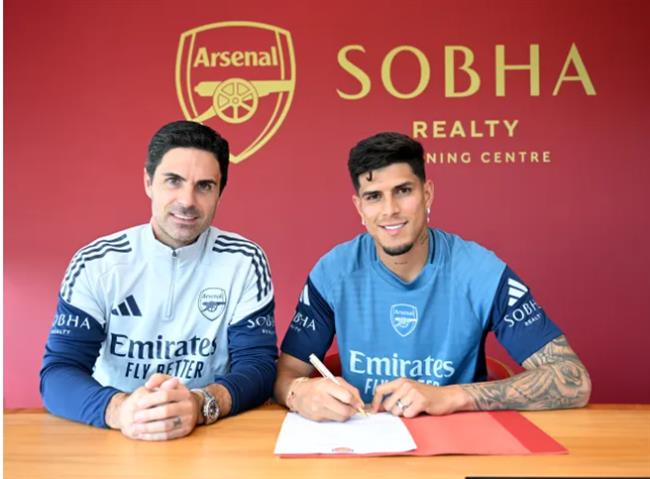 Arsenal chiêu mộ thành công Piero Hincapie