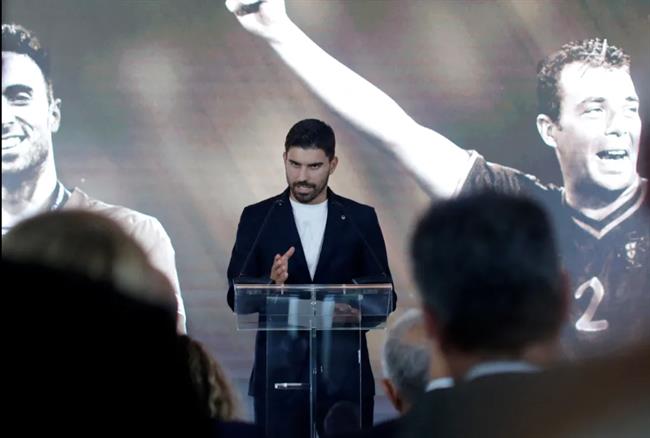 Ruben Neves xăm hình tưởng nhớ Diogo Jota