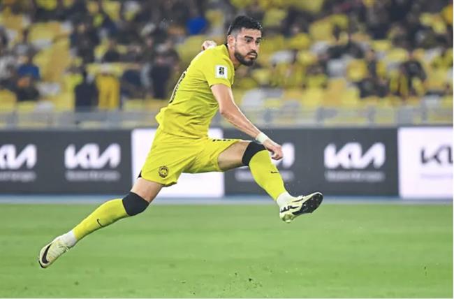 Ngôi sao CLB CA TP.HCM toả sáng trong trận thắng của Malaysia trước Singapore