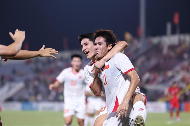 U23 Việt Nam 1-0 U23 Singapore: Chiến thắng của ý chí và lòng kiên định