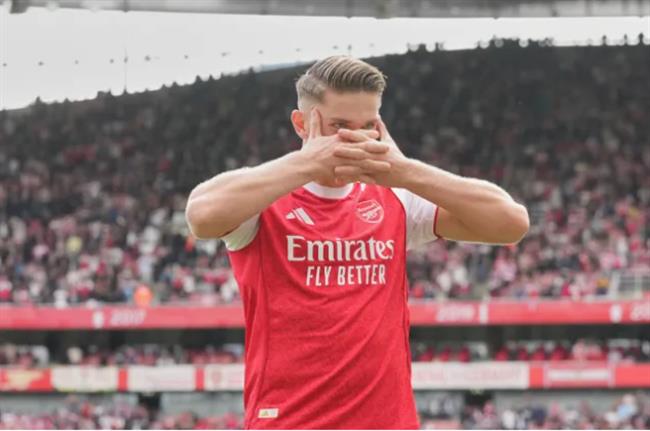 Viktor Gyokeres ghi bàn trong trận đấu với Nottingham Forest. Viktor Gyokeres ghi ban trong tran dau voi Nottingham Forest.