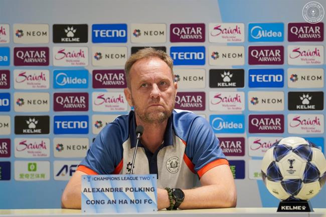 HLV Polking tiết lộ nguyên nhân thắng ngược Beijing Guoan