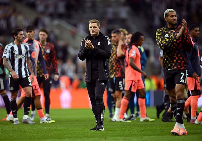 Eddie Howe đáp trả khi Arne Slot ám chỉ Newcastle là đội bóng nhỏ 1 Eddie Howe đáp trả khi Arne Slot ám chỉ Newcastle là đội bóng nhỏ 1