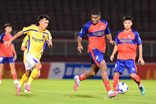 Đua lên V.League, Bắc Ninh lại thua đội trường đại học
