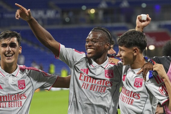 Nhận định Utrecht vs Lyon (02h00 ngày 269) Sư tử gầm vang 2 Nhận định Utrecht vs Lyon (02h00 ngày 269) Sư tử gầm vang 2