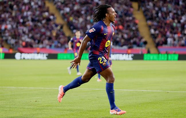 Jules Kounde khẳng định nguyện vọng ở lại Barca 1