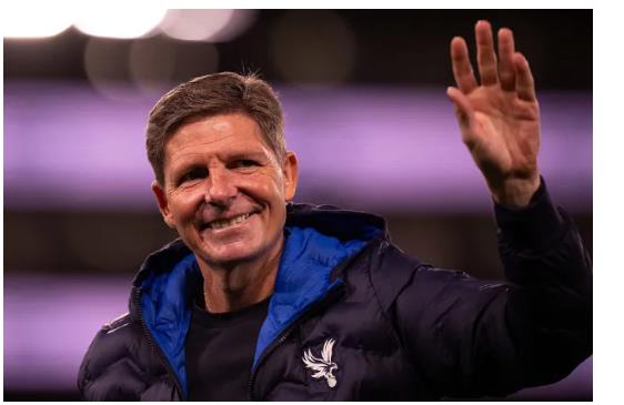 HLV Oliver Glasner san sang dan dat MU trong tuong lai.