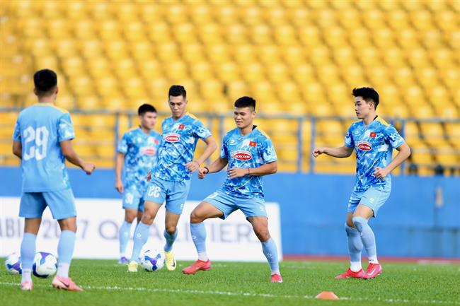 Một tuyển thủ Việt Nam vắng mặt ở buổi tập đầu tiên