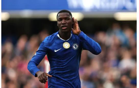 Frank Lampard lên tiếng khen ngợi Moises Caicedo. Frank Lampard len tieng khen ngoi Moises Caicedo.