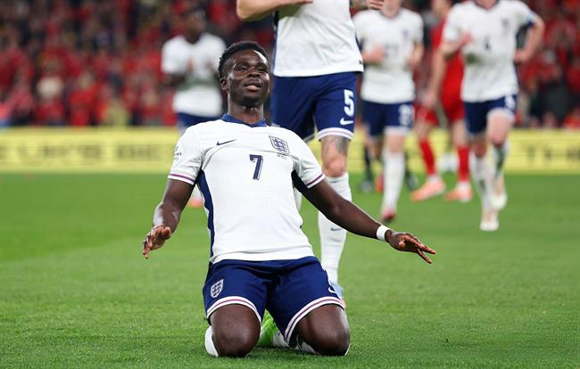 Saka lập kỷ lục sau bàn thắng vào lưới xứ Wales