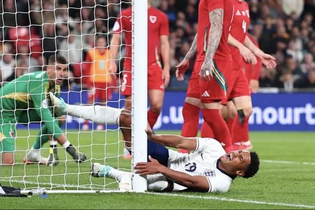Ollie Watkins dính chấn thương trong trận thắng của ĐT Anh 1