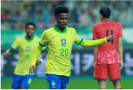  Estevao dang truong thanh vuot bac. 