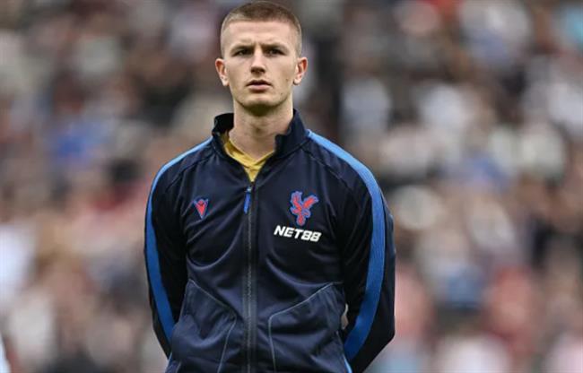 Crystal Palace gửi thông điệp tới MU vụ Adam Wharton. Crystal Palace gui thong diep toi MU vu Adam Wharton.