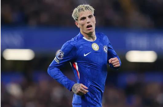 Alejandro Garnacho roi MU toi Chelsea o He 2025.