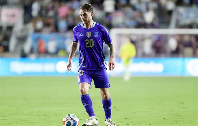 Mac Allister hạnh phúc với cú đúp cho Argentina