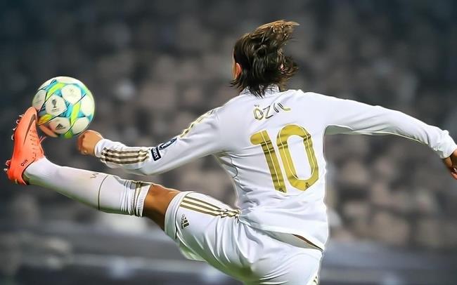 Mesut Ozil: Vua kiến tạo độc nhất vô nhị