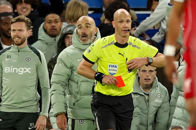 Enzo Maresca không ngại nhận thêm một thẻ đỏ như trước Liverpool
