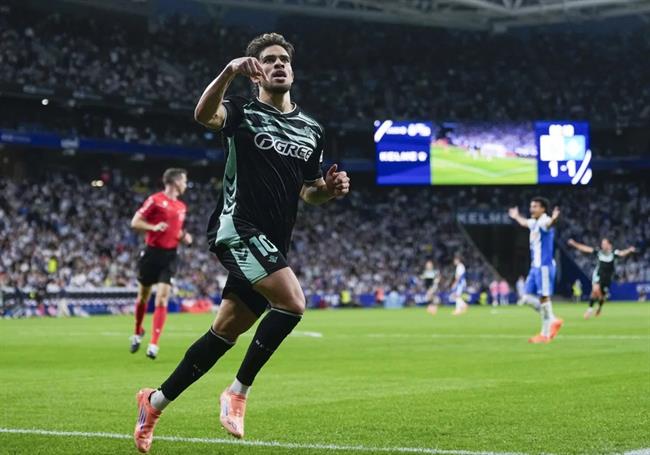 Nhận định Villarreal vs Real Betis (23h30 ngày 1810) Tàu ngầm pháo kích 2 Nhận định Villarreal vs Real Betis (23h30 ngày 1810) Tàu ngầm pháo kích 2