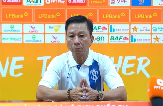 HLV Văn Sỹ Sơn: "SLNA phải trả giá vì mất tập trung"