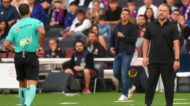 Chủ tịch Barca chỉ trích trọng tài sau tấm thẻ đỏ tai hại của Hansi Flick 1 Chủ tịch Barca chỉ trích trọng tài sau tấm thẻ đỏ tai hại của Hansi Flick 1