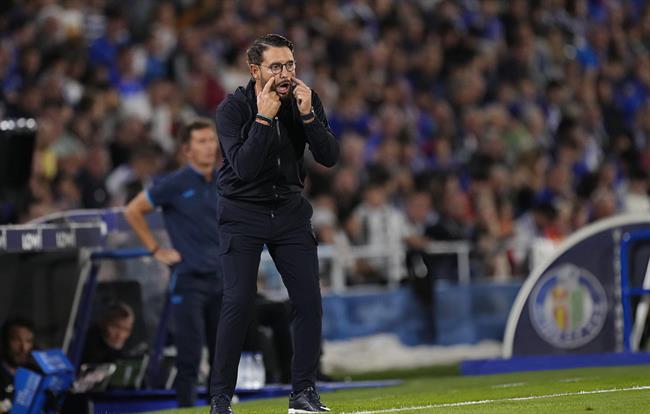 HLV Getafe chỉ trích hành vi của Bellingham và Vinicius