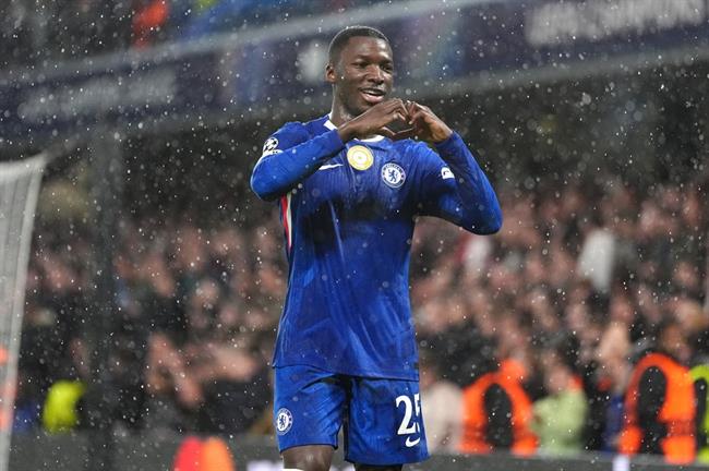 HLV Maresca lên tiếng về tình hình của Moises Caicedo