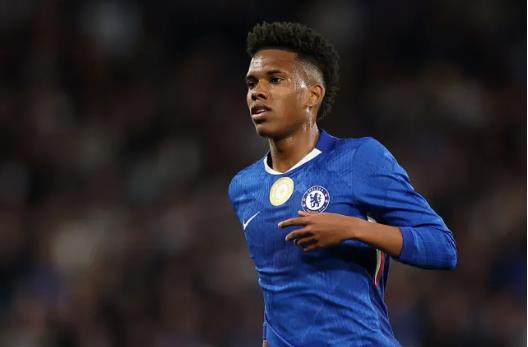 MU muốn gây sốc với Andrey Santos của Chelsea. MU muon gay soc voi Andrey Santos cua Chelsea.