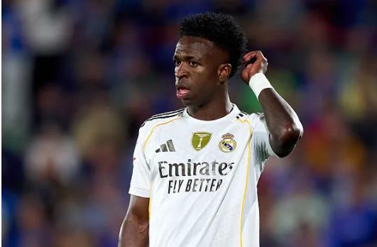 Vinicius Junior có mâu thuẫn với Xabi Alonso