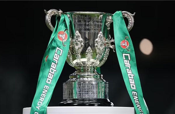 Arsenal gặp Crystal Palace ở tứ kết cúp Liên đoàn Anh mùa này. Arsenal gap Crystal Palace o tu ket cup Lien doan Anh mua nay.