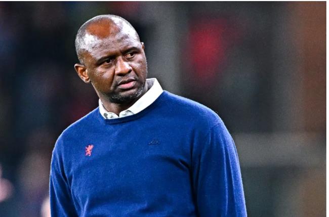 HLV Patrick Vieira da bi Genoa sa thai 