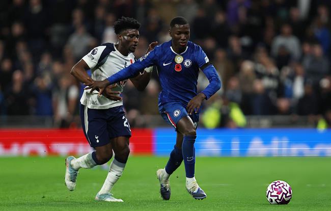 Moises Caicedo được khen hay nhất ở vị trí của mình 1