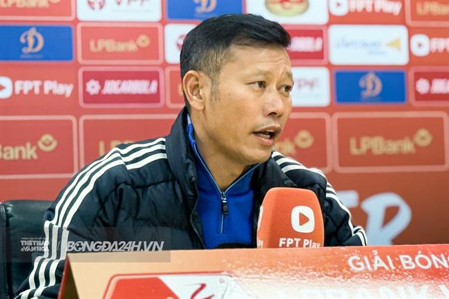 HLV Thạch Bảo Khanh thừa nhận khó khăn lực lượng sau trận thua Hà Nội