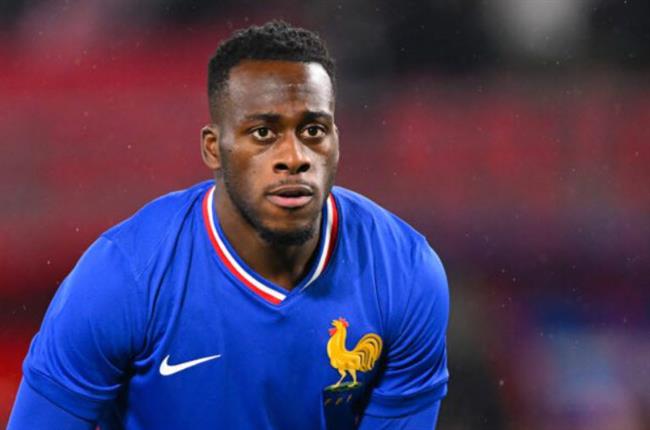 Tiểu sử Arnaud Kalimuendo của Nottingham