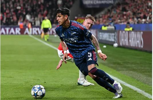 Piero Hincapie sẽ sớm trở thành trụ cột của Arsenal