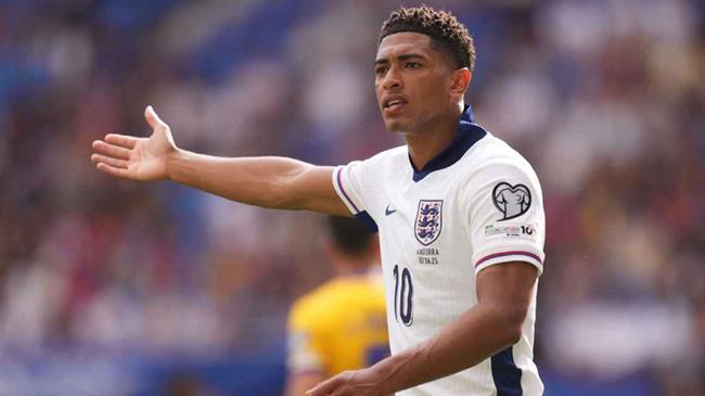 Jude Bellingham phải cạnh tranh vị trí với tiền vệ Aston Villa 1 Jude Bellingham phải cạnh tranh vị trí với tiền vệ Aston Villa 1