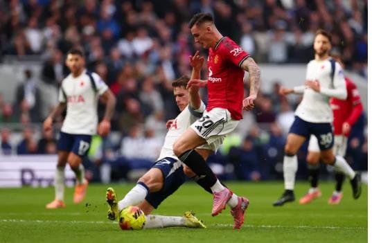 Benjamin Sesko bị chỉ trích sau trận hòa Tottenham. Benjamin Sesko bi chi trich sau tran hoa Tottenham.