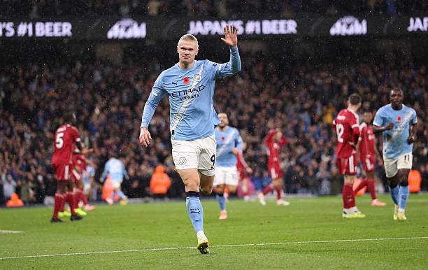 Carragher: Arsenal sẽ phải lo lắng vì Man City