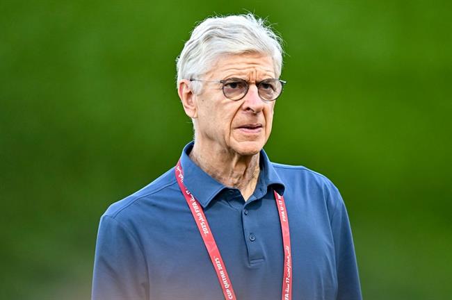FIFA xác nhận luật việt vị mới của Arsene Wenger sẽ được thử nghiệm ở giải Premier league của Canada