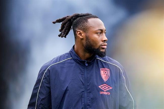 Antoine Semenyo đang chơi rất tốt trong màu áo Bournemouth. Antoine Semenyo dang choi rat tot trong mau ao Bournemouth.