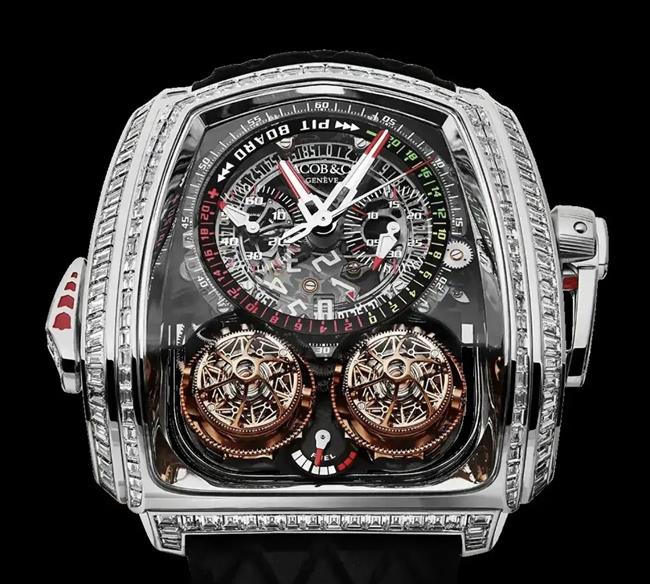 Ronaldo gây phân tâm với chiếc đồng hồ 1,1 triệu bảng 1 Ronaldo gây phân tâm với chiếc đồng hồ 1,1 triệu bảng 1