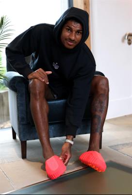 Sao tuyển Anh dùng giày siêu độc lạ hòng tăng lợi thế tại World Cup 2026 1