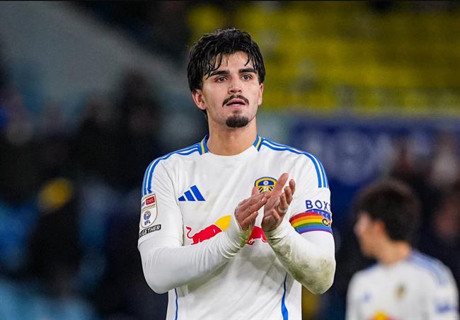 Tiểu sử trung vệ Pascal Struijk CLB Leeds