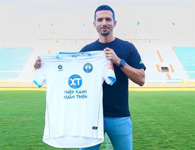 Tiểu sử huấn luyện viên Mauro Jeronimo