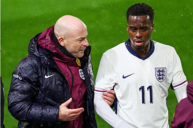 Jamie Gittens bị đau khi tập trung cùng đội U21 Anh. Jamie Gittens bi dau khi tap trung cung doi U21 Anh.