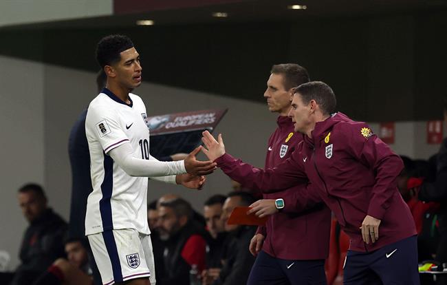 Thomas Tuchel thẳng thừng nhắc nhở thái độ của Jude Bellingham