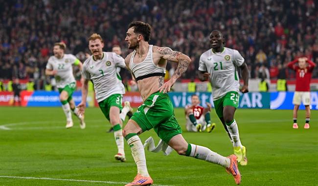 Người hùng Ireland bật khóc sau tấm vé play-off World Cup 1 Người hùng Ireland bật khóc sau tấm vé play-off World Cup 1
