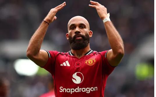 Owen Hargreaves so sanh Bryan Mbeumo voi Mohamed Salah.