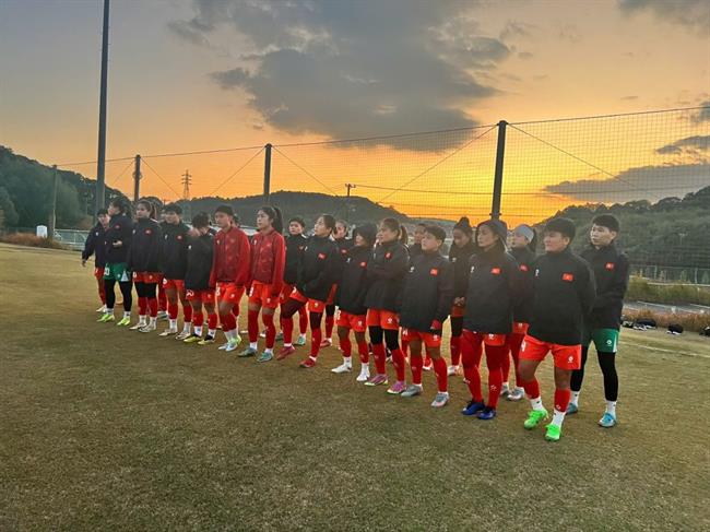 Tuyển nữ Việt Nam bước vào buổi tập đầu tiên tại Nhật Bản